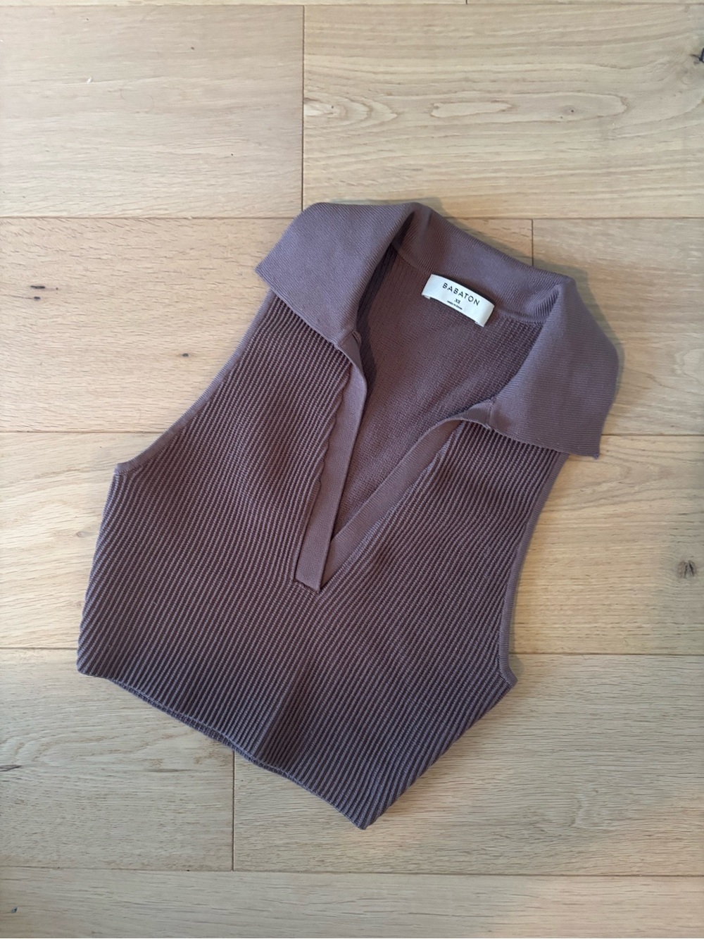 Babaton Ribbed V-Neck Sleeveless Top - Mauve Brown